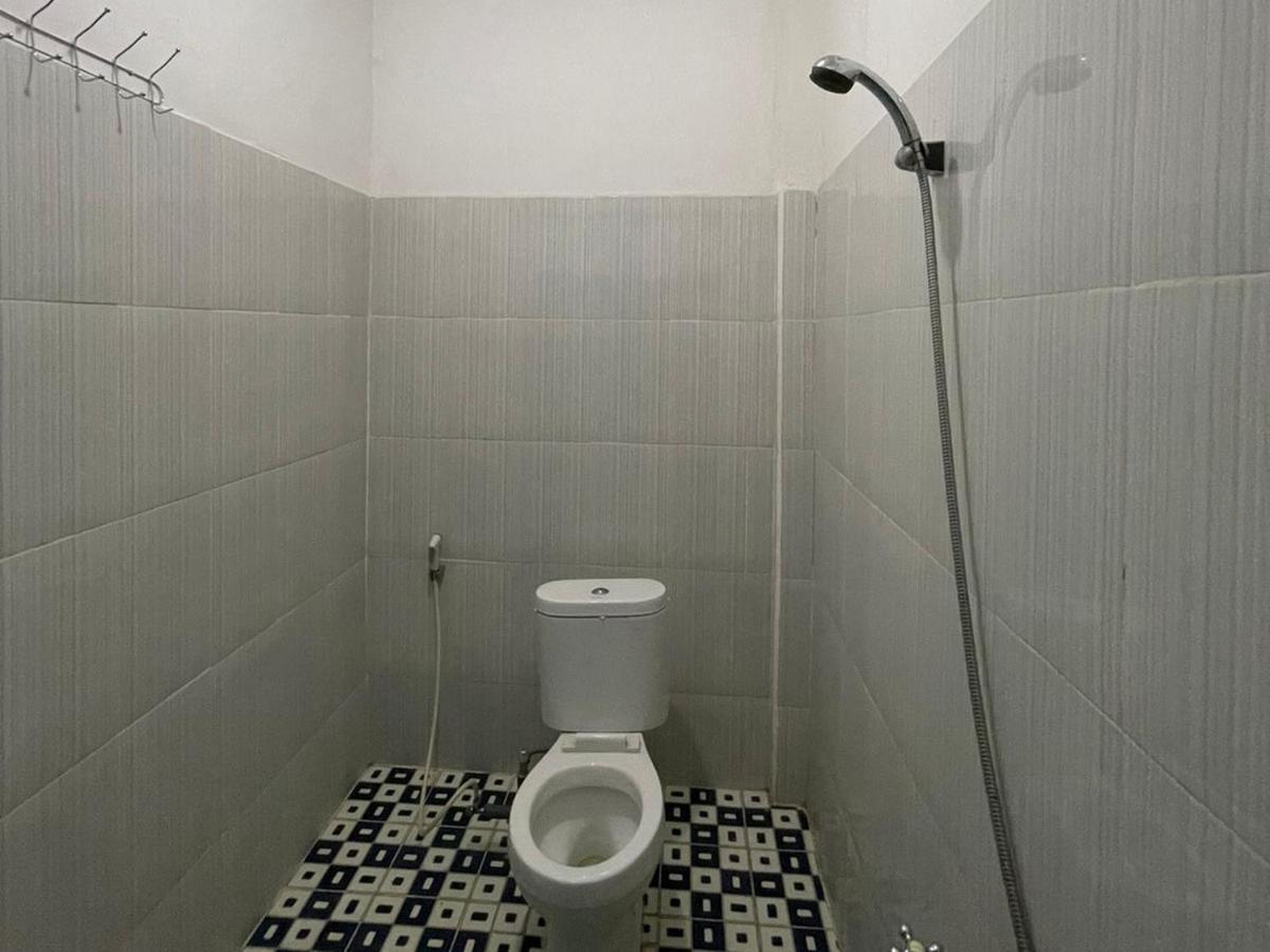 Hotel Lucky 21 Syariah Mitra Reddoorz Lubuklinggau Ngoại thất bức ảnh