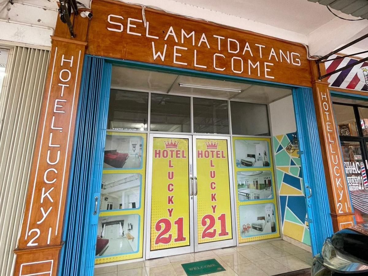 Hotel Lucky 21 Syariah Mitra Reddoorz Lubuklinggau Ngoại thất bức ảnh